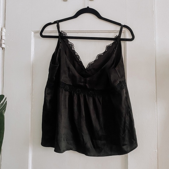 Delicate Lacy tank - Picture 2 of 2